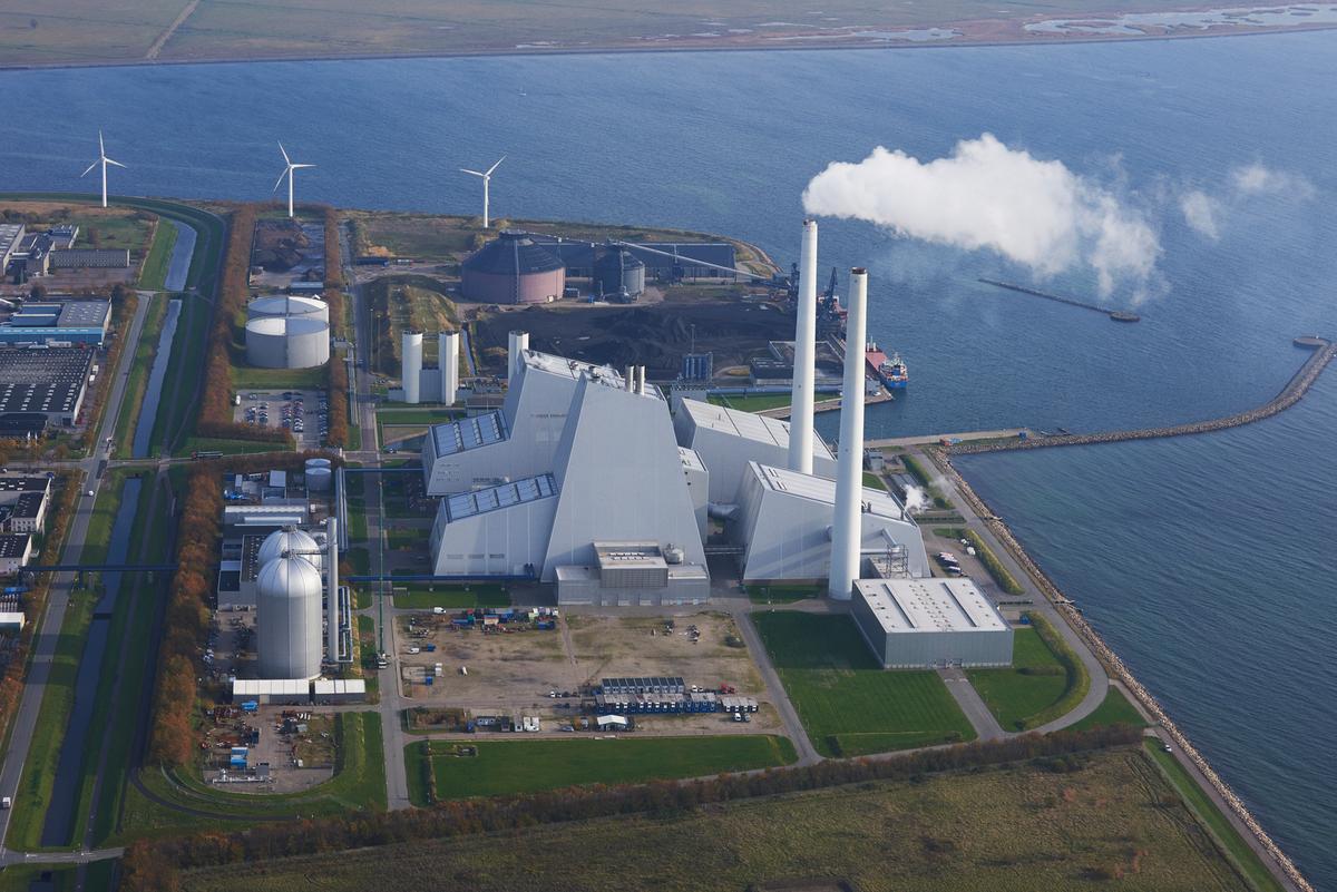 Avedøre Power Station, where the power from Aflandshage can be brought onshore.