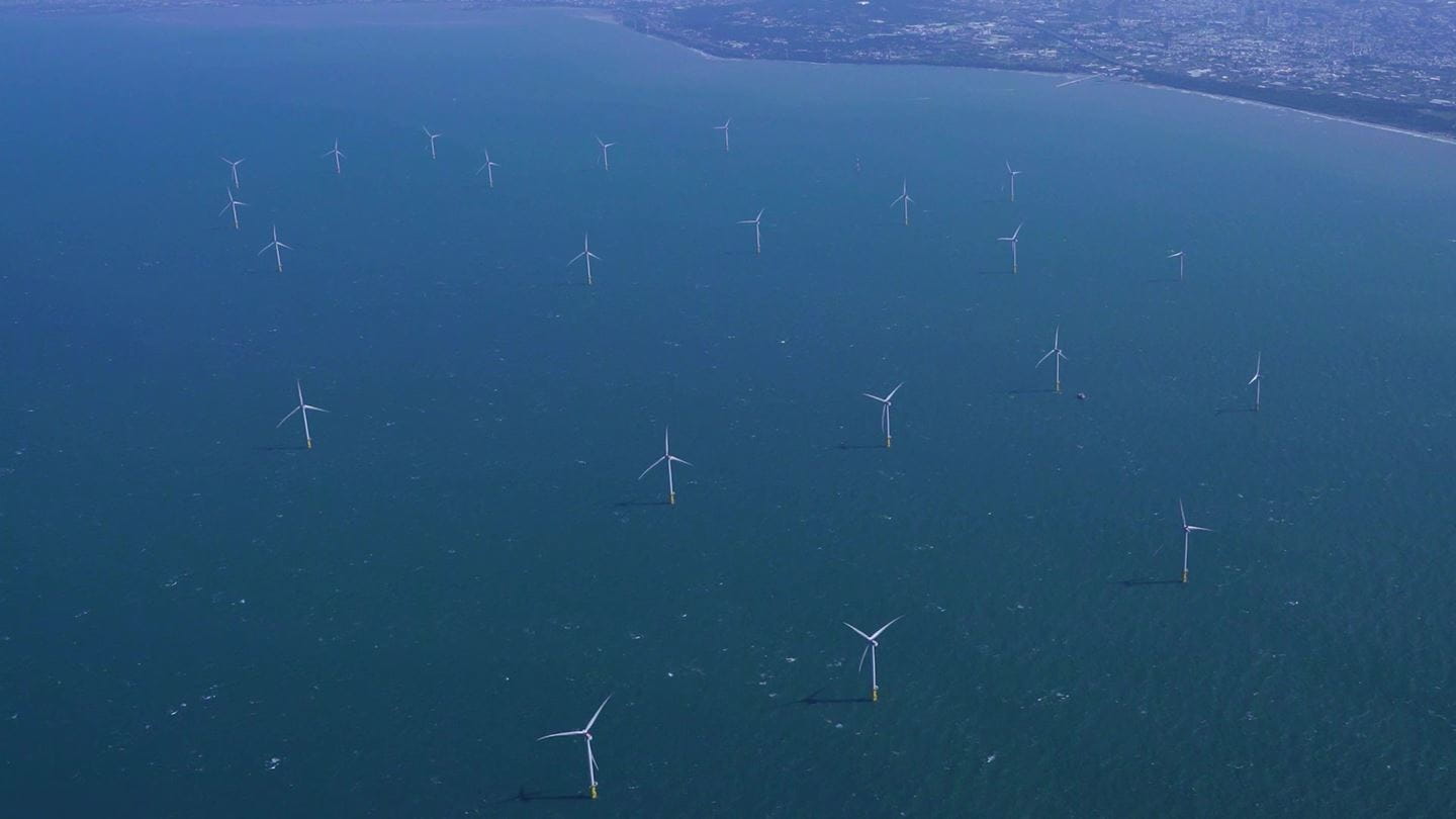 台灣首座商業規模離岸風場 - 海洋風電
