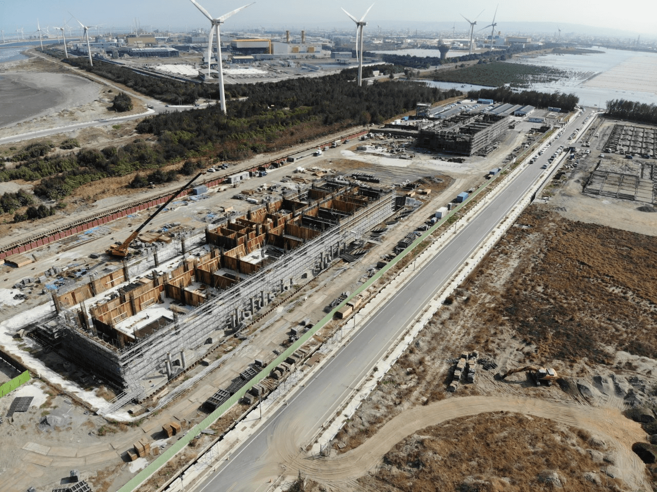 上圖為沃旭大彰化東南及西南第一階段建造中陸上變電站