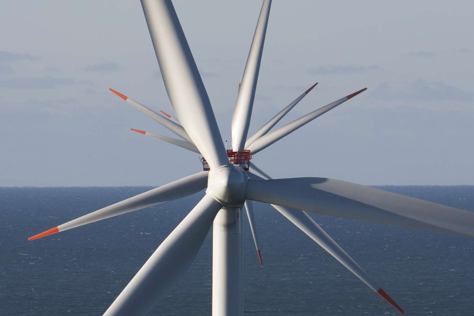 Offshore wind turbine