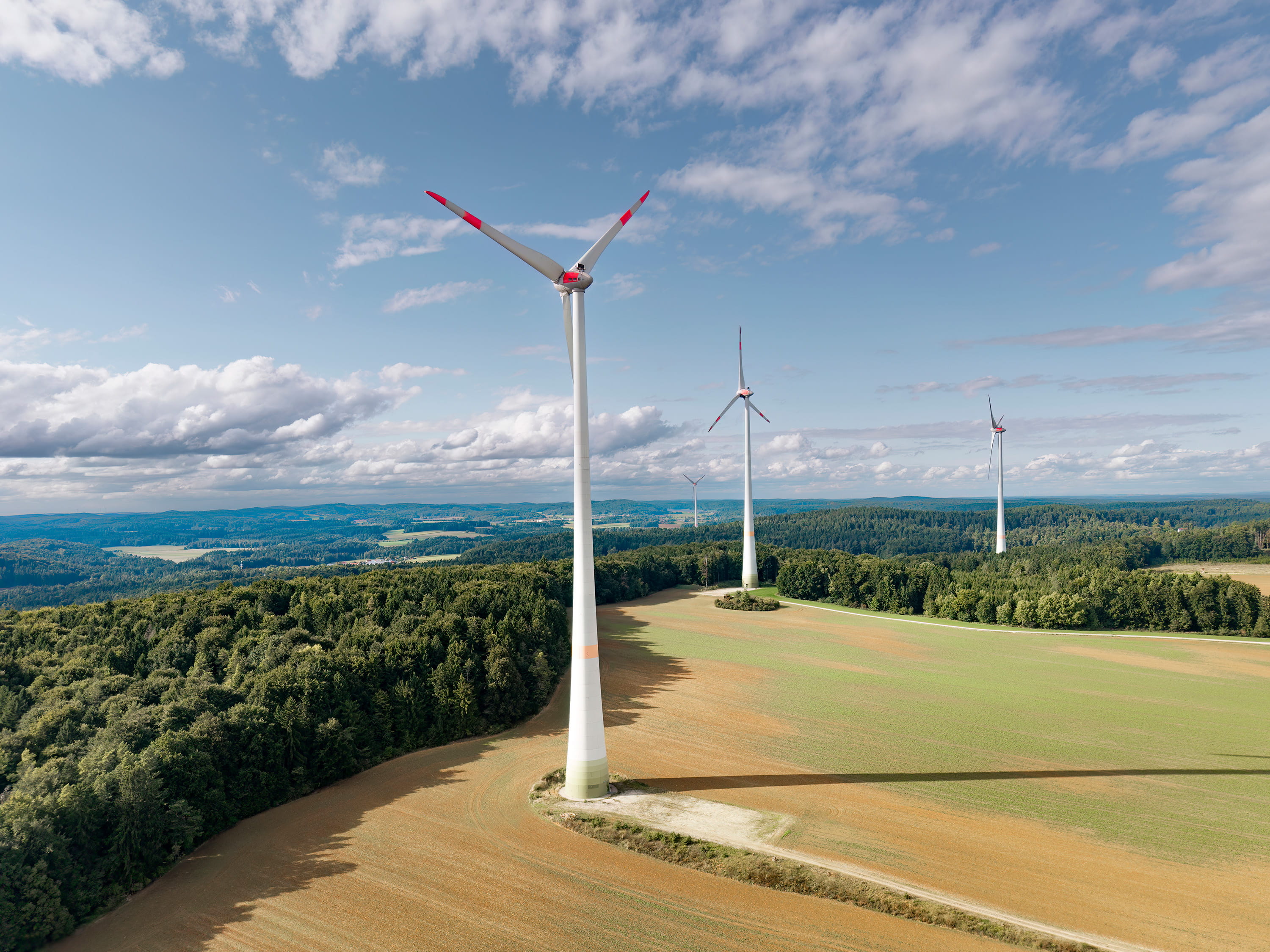 Die drei Windenergieanlagen des Windparks Granswang erzeugen seit 2016 jährlich rund 16,5 Millionen Kilowattstunden Strom.