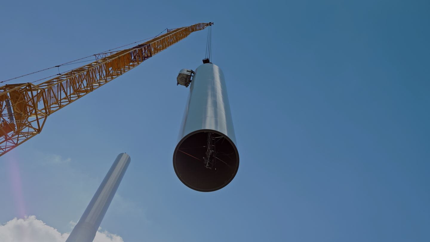 Symbolfoto vom Bau des Windparks Bahren West I. Für den Windpark Bahren West II startet der Turmbau im nächsten Jahr.