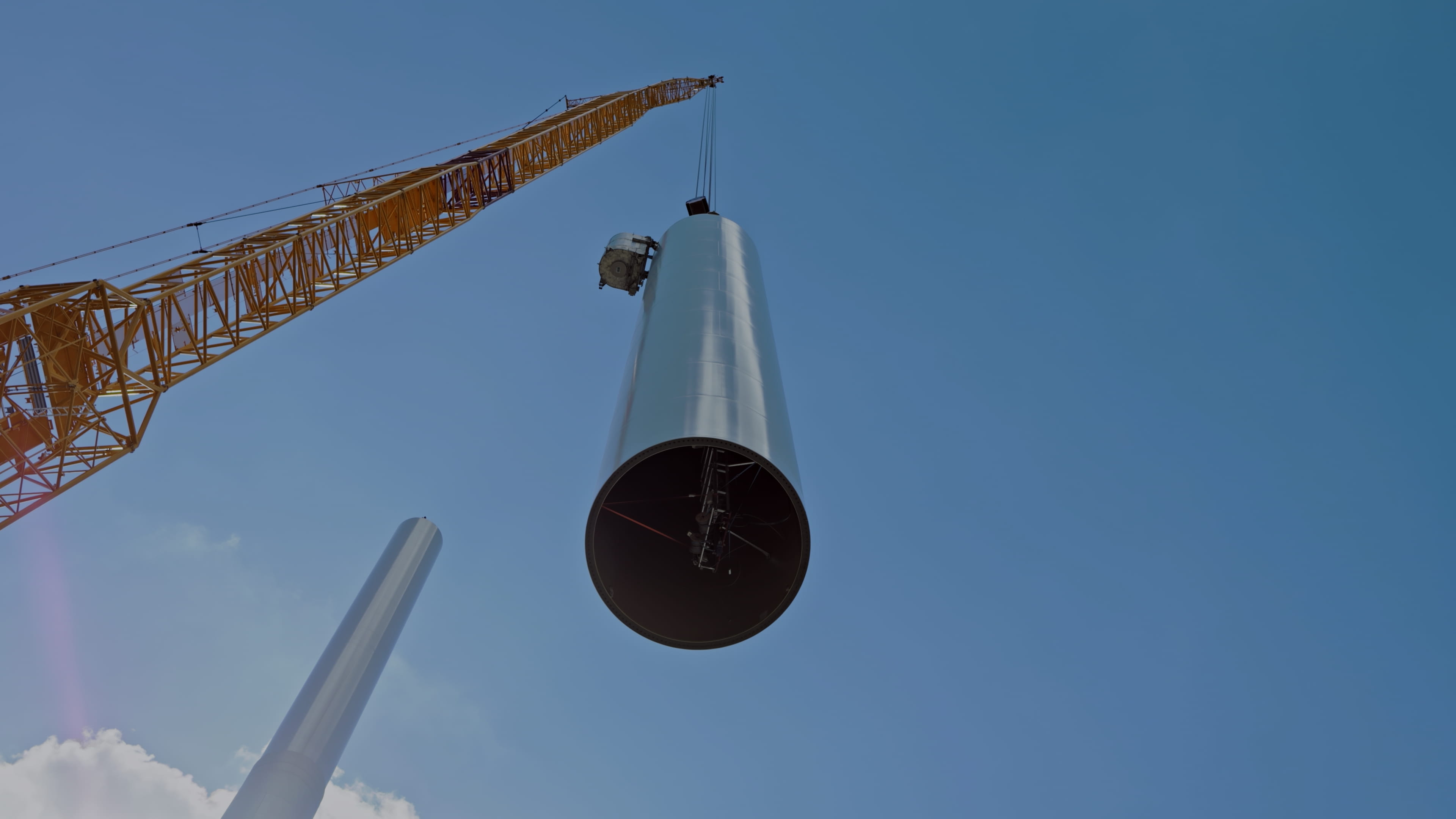 Symbolfoto vom Bau des Windparks Bahren West I. Für den Windpark Bahren West II startet der Turmbau im nächsten Jahr.