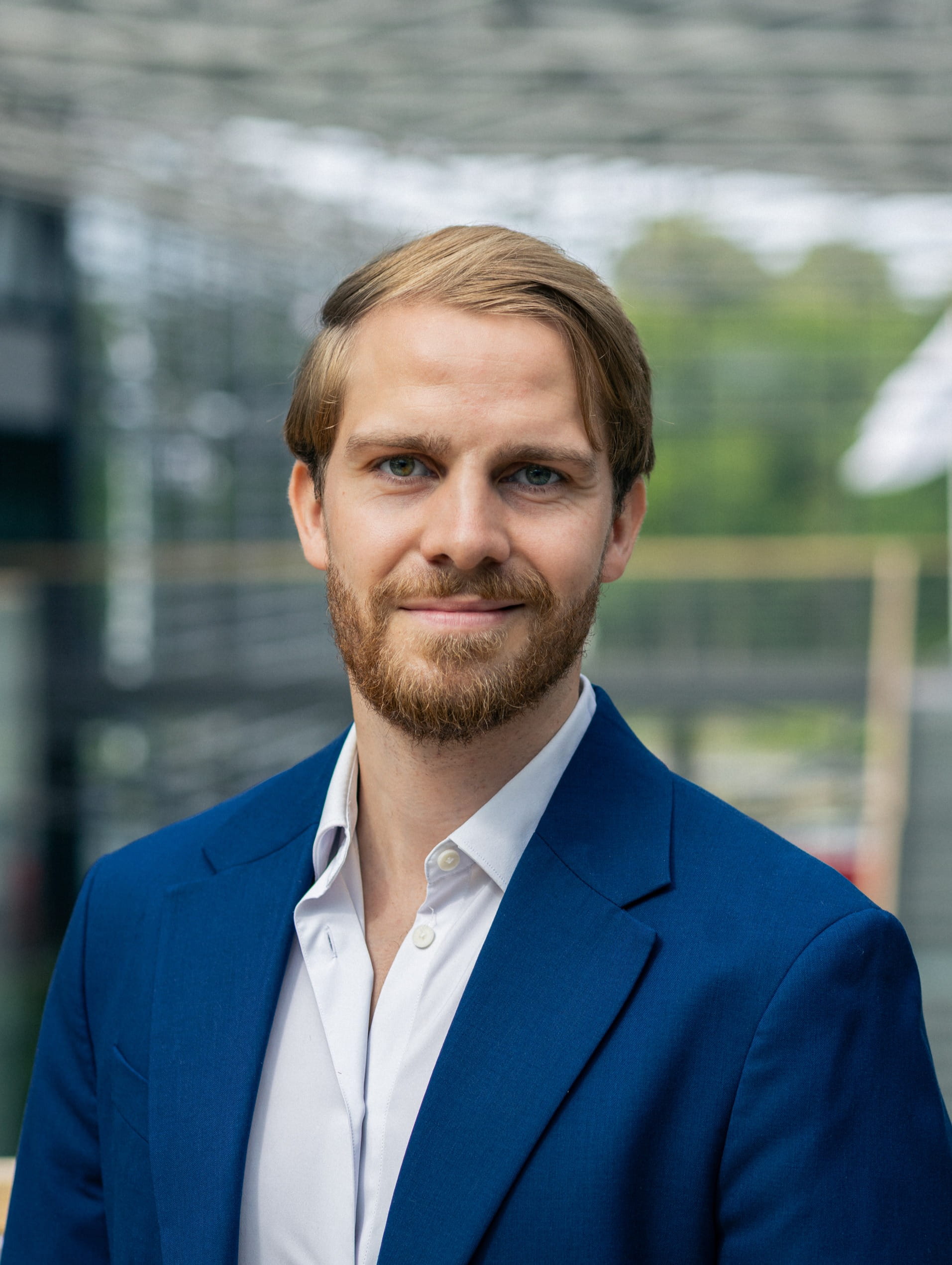 Christopher Glaf Stenhammer, Senior Investor Relations Officer
