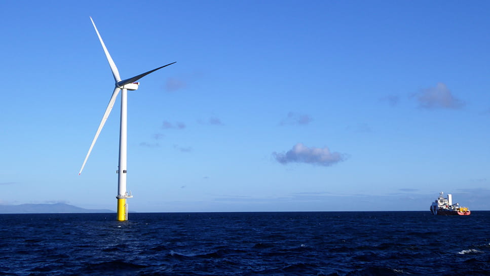 First wind turbine at Walney Extension installed