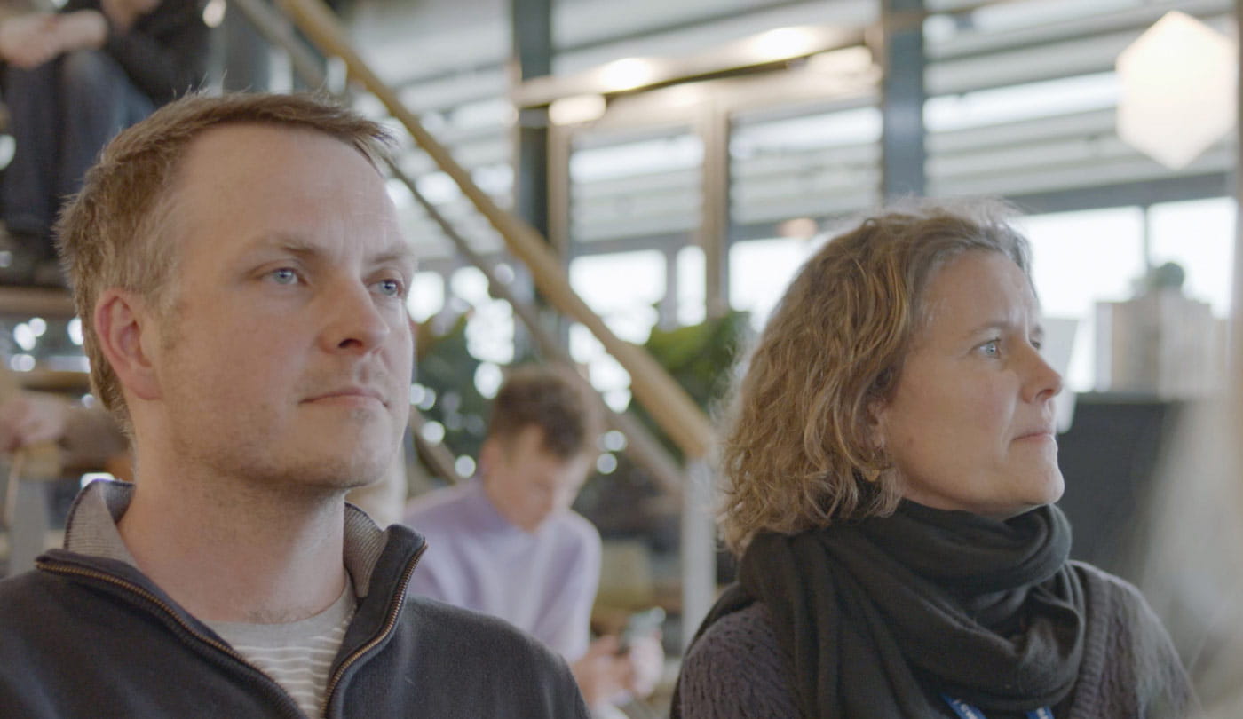 Birte Hansen, Projectmanager Milieubeheer en Vergunningen bij Ørsted & Gareth Johnson, Lead Strategisch Specialist Milieubeheer en Vergunningen bij Ørsted