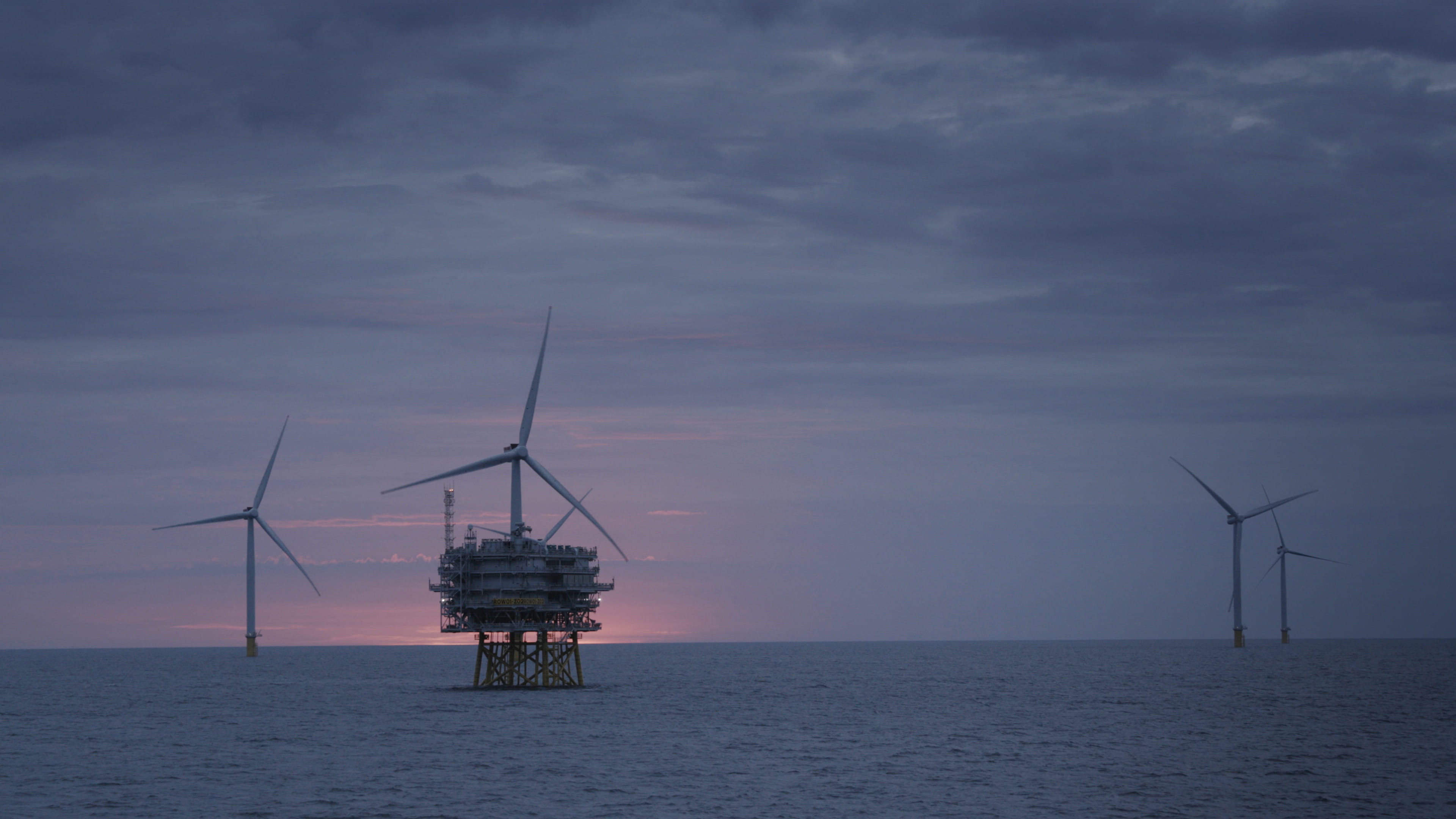 Full Power at Race Bank Offshore Wind Farm