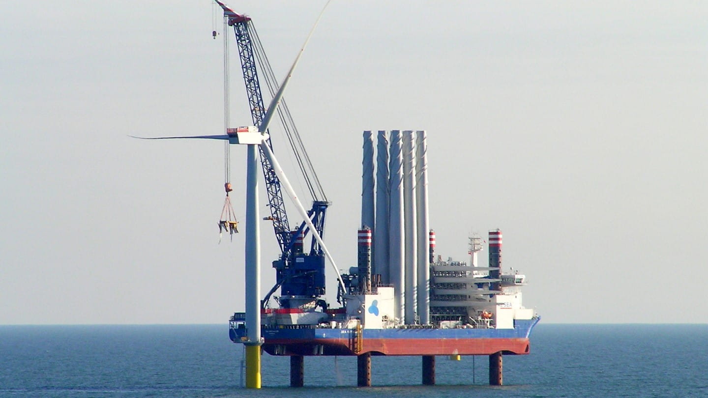 West of Dunddon Sands offshore wind farm turbine